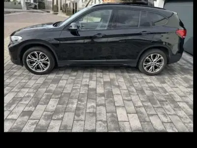 Gebraucht BMW X1 Performance 150 PS (110 kW) 2019 Schwarz SUV