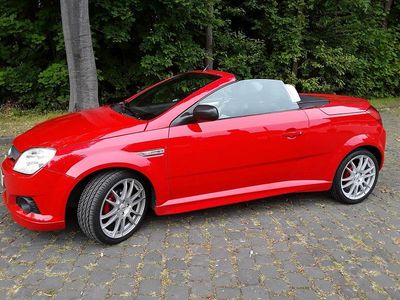 Gebraucht Opel Tigra 90 PS (66 kW) 2006 Rot Cabrio
