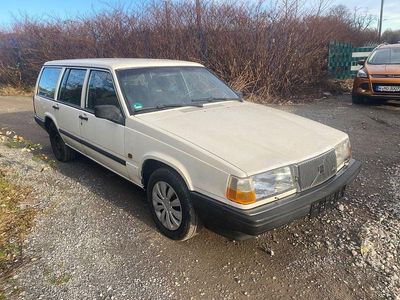 Used Volvo 945 131 HP (96 kW) 1992 White Sedan