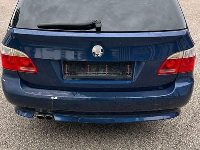 BMW 525