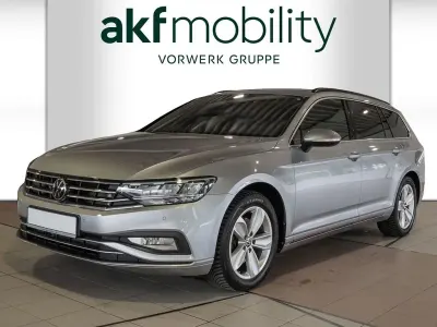 Gebraucht VW Passat Business 200 PS (147 kW) 2023 Silber Kombi