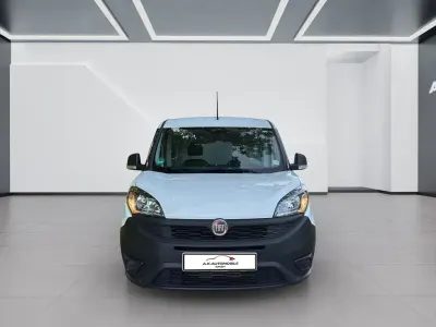 Gebraucht Fiat Doblò Basis 80 PS (58 kW) 2019 Weiß Van / Kleinbus