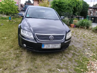 Gebraucht VW Phaeton 242 PS (177 kW) 2026 Schwarz Limousine