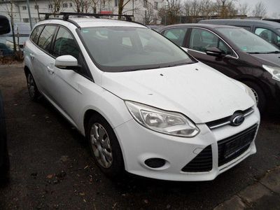 Gebraucht Ford Focus Trend 95 PS (69 kW) 2011 Weiß Limousine