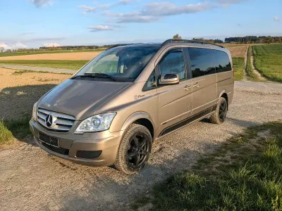 Gebraucht Mercedes Viano 224 PS (164 kW) 2010 Braun Van / Kleinbus