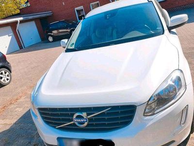 Gebraucht Volvo XC60 150 PS (110 kW) 2016 Weiß SUV