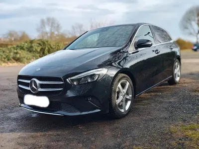 Gebraucht Mercedes B180 136 PS (100 kW) 2019 Schwarz Van / Kleinbus