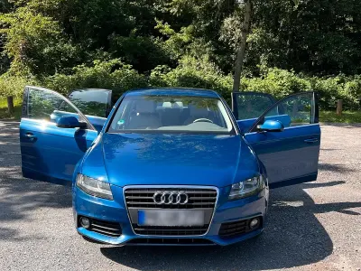 Gebraucht Audi A4 170 PS (125 kW) 2011 Blau Limousine