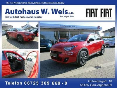 Neu Fiat 600 Red 114 kW (156 PS) 2025 Rot SUV