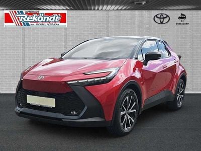 Karminarot Neu 2025 Toyota C-HR Team SUV | 42.490 €