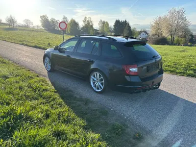 Używany Skoda Octavia RS 184 KM (135 kW) 2017 Czarny Kombi