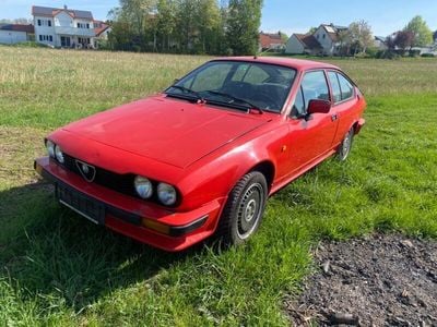 Rot Gebraucht 1982 Alfa Romeo GTV Coupé | 9.900 €
