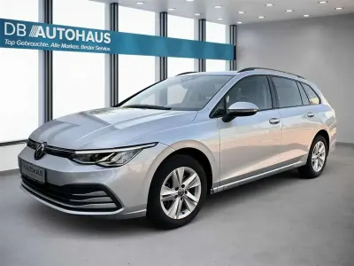 Gebraucht VW Golf VIII Life 116 PS (85 kW) 2023 Silber Kombi
