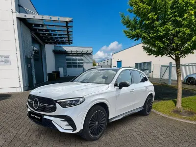 Gebraucht Mercedes GLC450 AMG 367 PS (269 kW) 2024 Weiß SUV