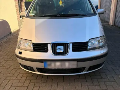 Używany Seat Alhambra 131 KM (96 kW) 2004 Srebrny Minivan