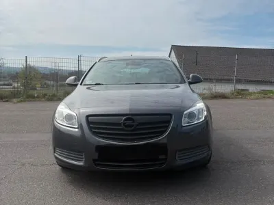 Gebraucht Opel Insignia 160 PS (117 kW) 2010 Grau Kombi