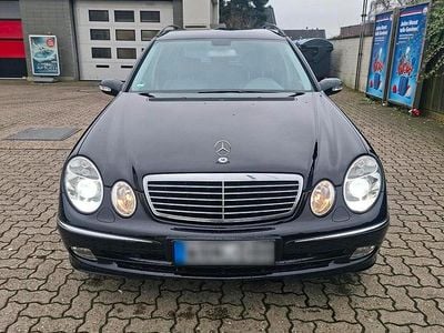 Gebraucht Mercedes E320 204 PS (150 kW) 2004 Schwarz Kombi