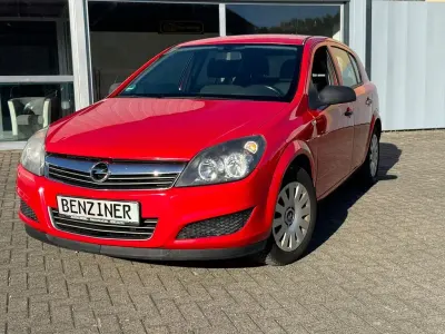 Gebraucht Opel Astra 90 PS (66 kW) 2009 Rot Limousine