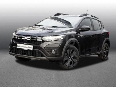 Perlmuttschwarz Gebraucht 2025 Dacia Sandero Expression Kleinwagen | 18.111 € (Fairer Preis)