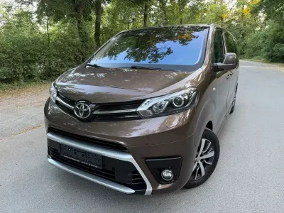 Gebraucht Toyota Proace Verso Executive 177 PS (130 kW) 2021 Braun Kombi