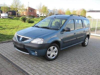 Second-hand Dacia Logan 87 CP (63 kW) 2008 Albastru Break