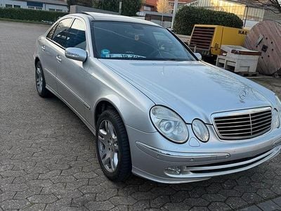 Gebraucht Mercedes E320 224 PS (164 kW) 2002 Silber Limousine