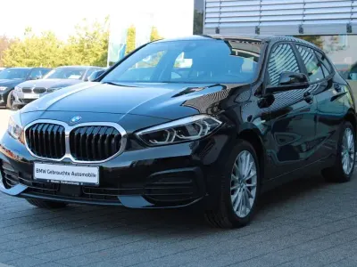 Gebraucht BMW 118 Advantage 136 PS (100 kW) 2023 Schwarz Limousine