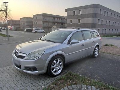 Gebraucht Opel Vectra Edition 140 PS (102 kW) 2006 Silber Kombi