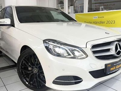 Manufaktur diamantweiss bright Gebraucht 2015 Mercedes E200 Avantgarde Limousine | 13.490 € (Fairer Preis)