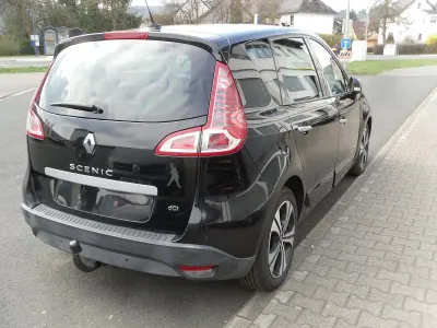 Gebraucht Renault Scenic E-Tech Bose Edition 131 PS (96 kW) 2011 Schwarz Van / Kleinbus