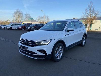 Weiß Gebraucht 2023 VW Tiguan Elegance SUV | 33.750 € (Fairer Preis)