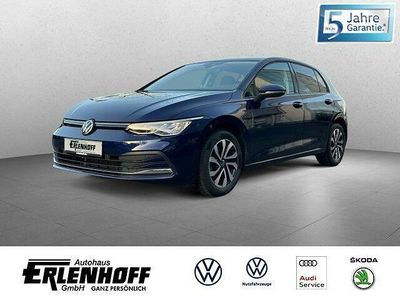 Gebraucht VW Golf VII Active 150 PS (110 kW) 2021 Blau Kleinwagen