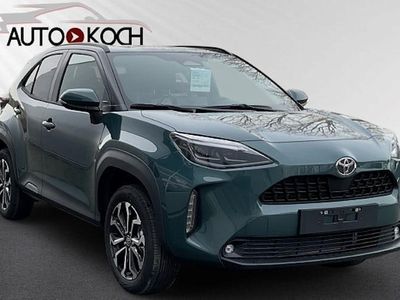 Neu Toyota Yaris Cross 130 PS (95 kW) 2026 Grün SUV