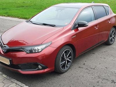 Toyota Auris Hybrid
