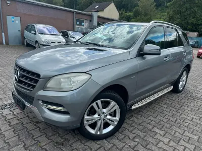 Gebraucht Mercedes ML350 306 PS (225 kW) 2012 Grau SUV