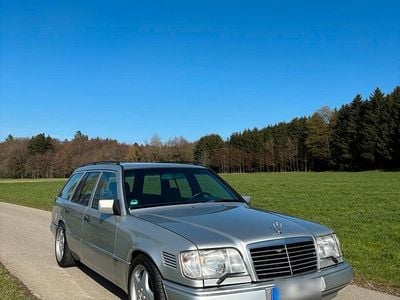 Gebraucht Mercedes E220 Sportline 150 PS (110 kW) 1994 Silber Kombi