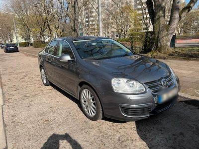 Gebraucht VW Jetta 102 PS (75 kW) 2006 Limousine