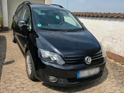 Gebraucht VW Golf VII Match 105 PS (77 kW) 2012 Schwarz Limousine