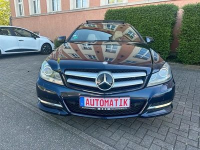 Usata Mercedes C220 170 CV (125 kW) 2014 Verde Coupé