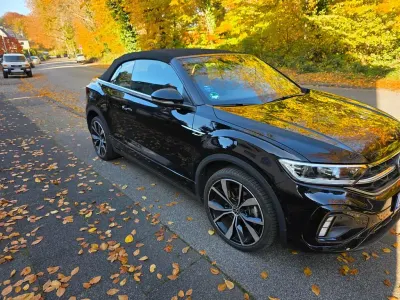 Gebraucht VW T-Roc Cabriolet R-line 150 PS (110 kW) 2022 Schwarz Cabrio