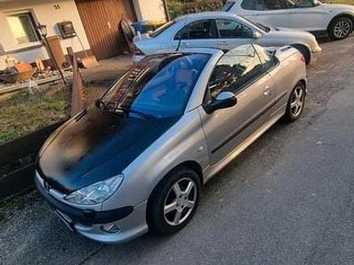 Gebraucht Peugeot 206 CC 131 PS (96 kW) 2003 Grau Cabrio
