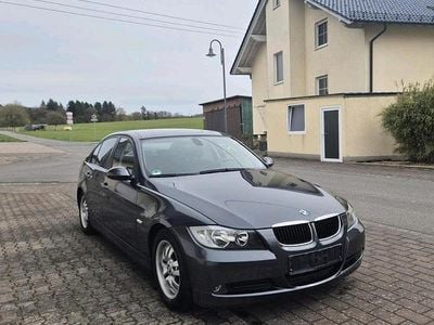 Usata BMW 318 130 CV (95 kW) 2007 Grigio Berlina