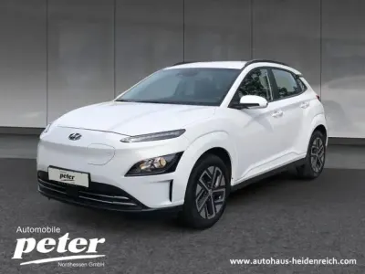 Gebraucht Hyundai Kona 100 kW (136 PS) 2022 Polar white uni SUV