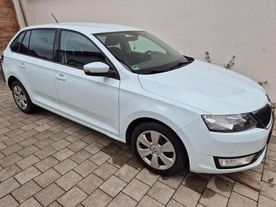 Weiß Gebraucht 2017 Skoda Rapid Active Limousine | 6.600 € (Fairer Preis)