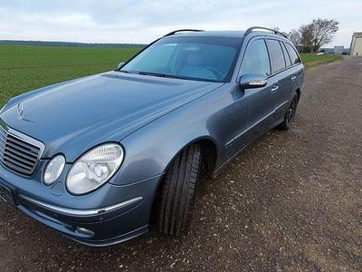 Blau Gebraucht 2004 Mercedes E200 Avantgarde Kombi | 4.290 € (Etwas zu teuer)