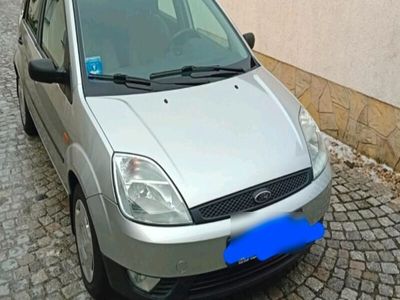 gebraucht Ford Fiesta 2004 90300 km TÜV bis Februar 2025 8fach Bereifung