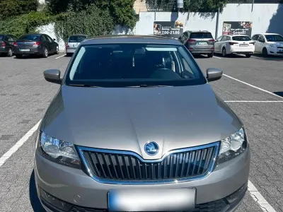 Gebraucht Skoda Rapid 125 PS (91 kW) 2018 Beige Kleinwagen
