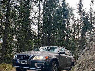 Braun Gebraucht 2008 Volvo XC70 SUV | 10.900 € (Teuer)