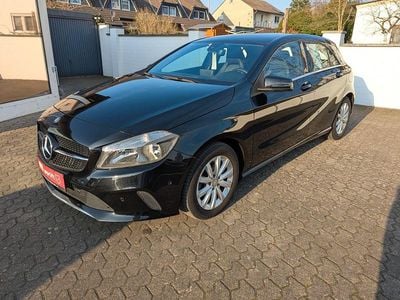 Usata Mercedes A180 109 CV (80 kW) 2016 Nero Berlina