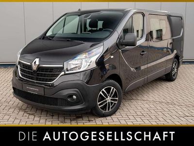 Schwarz midnight Gebraucht 2021 Renault Trafic Komfort Van / Kleinbus | 25.990 € (Teuer)